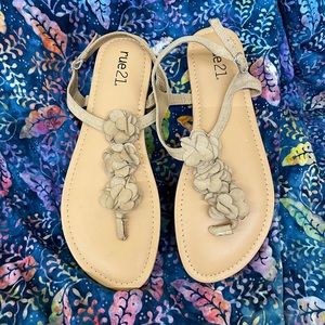 Faux suede floral sandal size 9